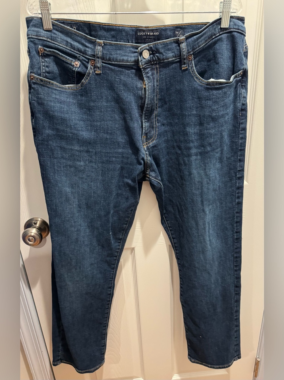 NWOT Lucky Brand Men’s Indigo Slim Straight Jeans Size 36W 30L